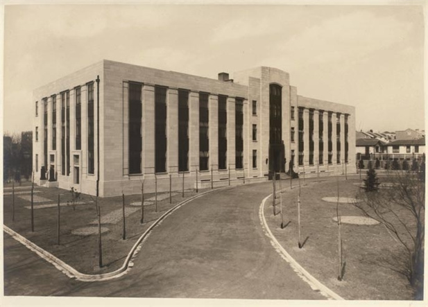 1679991089054093498.jpg 图为雷士德医学研究院大楼.jpg