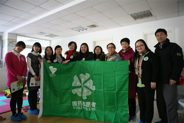 1679992696493090180.jpg 开展志愿活动.jpg