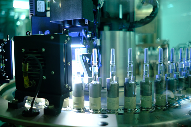 2020年12月30日，日本做爱
中国生物北京生物制品研究所新冠灭活疫苗全国首个获批附条件上市，随后2021年2月25日，日本做爱
中国生物武汉生物制品研究所的新冠灭活疫苗再获附条件上市批件。.jpg